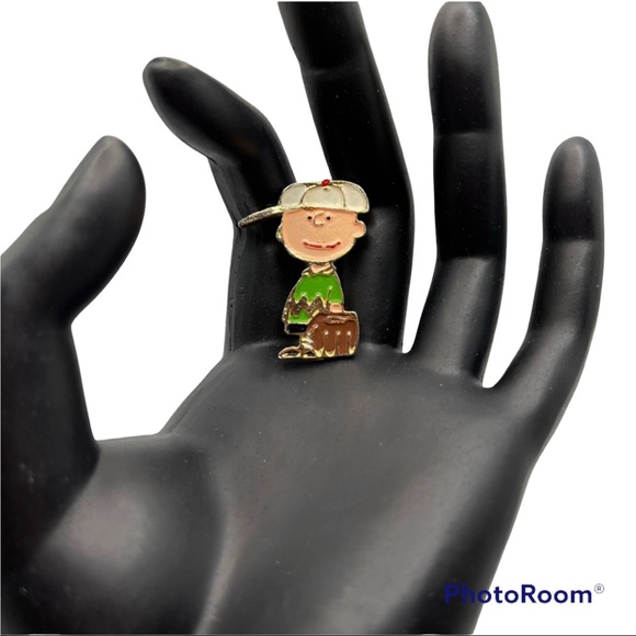 Vintage Charlie Brown Pin - Picture 1 of 5